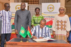 𝐌𝐨𝐛𝐢𝐥𝐢𝐬𝐚𝐭𝐢𝐨𝐧 𝐝𝐞𝐬 𝐫𝐞𝐜𝐞𝐭𝐭𝐞𝐬 𝐢𝐧𝐭𝐞𝐫𝐧𝐞𝐬 : 𝐥𝐞 𝐏𝐫𝐞𝐦𝐢𝐞𝐫 𝐦𝐢𝐧𝐢𝐬𝐭𝐫𝐞 𝐟é𝐥𝐢𝐜𝐢𝐭𝐞 𝐥𝐞𝐬 𝐫é𝐠𝐢𝐞𝐬 𝐟𝐢𝐧𝐚𝐧𝐜𝐢è𝐫𝐞𝐬 𝐞𝐭 𝐥𝐚𝐧𝐜𝐞 𝐥𝐚 𝟒ᵉ é𝐝𝐢𝐭𝐢𝐨𝐧 𝐝𝐮 𝐦𝐨𝐢𝐬 𝐝𝐞 𝐥’𝐞𝐱𝐞𝐦𝐩𝐥𝐚𝐫𝐢𝐭é 𝐟𝐢𝐬𝐜𝐚𝐥𝐞‎‎