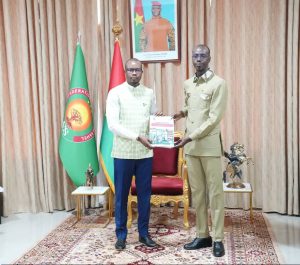 É𝐝𝐮𝐜𝐚𝐭𝐢𝐨𝐧 𝐚𝐮𝐱 𝐦é𝐝𝐢𝐚𝐬 𝐞𝐭 𝐚𝐮 𝐧𝐮𝐦é𝐫𝐢𝐪𝐮𝐞 :  𝐮𝐧 𝐩𝐫𝐨𝐣𝐞𝐭 𝐧𝐨𝐯𝐚𝐭𝐞𝐮𝐫 𝐩𝐫é𝐬𝐞𝐧𝐭é 𝐚𝐮 𝐏𝐫𝐞𝐦𝐢𝐞𝐫 𝐦𝐢𝐧𝐢𝐬𝐭𝐫𝐞