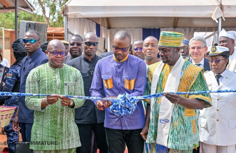 Production de consommables médicaux : le Premier ministre inaugure CONSOMED Burkina