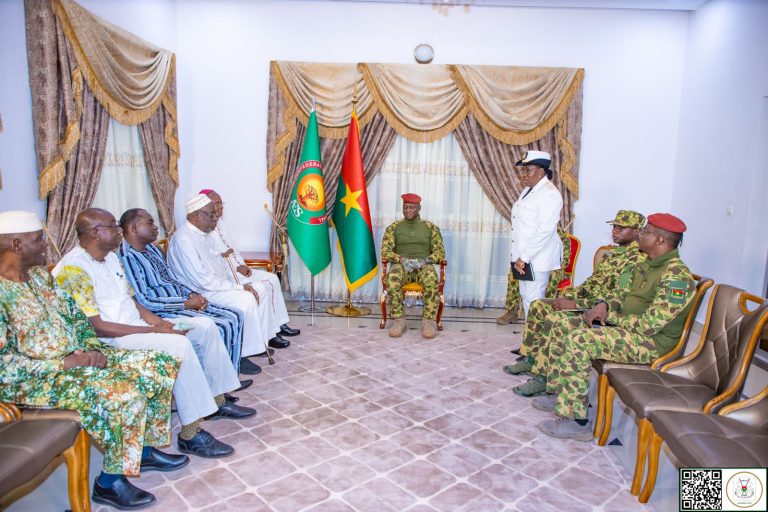 SÉJOUR DU CHEF DE l’ÉTAT À BOBO-DIOULASSO : les leaders religieux du Guiriko saluent les efforts du Président du Faso pour le développement du pays