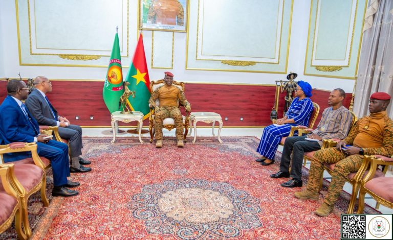 AUDIENCE DU PRÉSIDENT DU FASO: Le Gouverneur de la BCEAO salue les performances de l'économie burkinabè