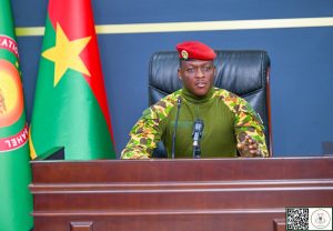 AUDIENCE DU PRÉSIDENT DU FASO"Jour de rentrée" à Koulouba pour les lauréates du concours « HAKILI Mousso »
