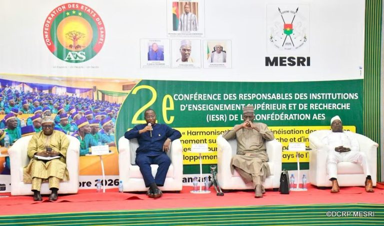 2e conférence des Responsables des IESR de l’AES : l’harmonisation et l’endogénéisation des systèmes d’enseignement supérieur et de recherche au cœur d'un panel ministériel